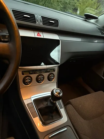Volkswagen Passat 2006 photo 2