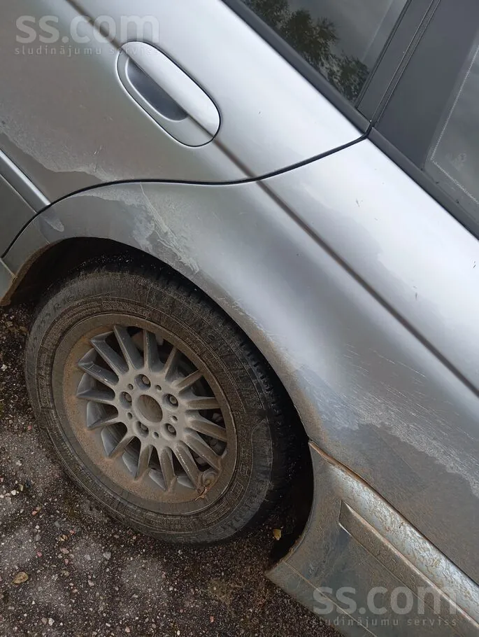 BMW E39 Touring 2003 photo 3