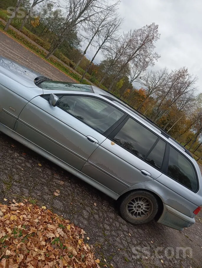 BMW E39 Touring 2003 photo 2