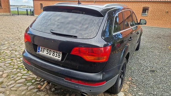 Audi Q7 2007 photo 3