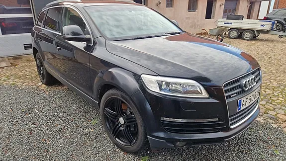 Audi Q7 2007 photo 2