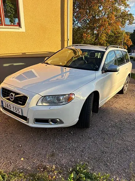 Volvo V70 2013 photo 3