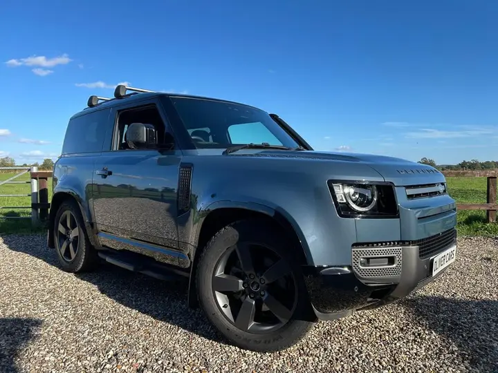 Land Rover Defender 2025 photo 5
