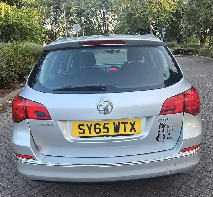 Vauxhall Astra 2015 photo 5