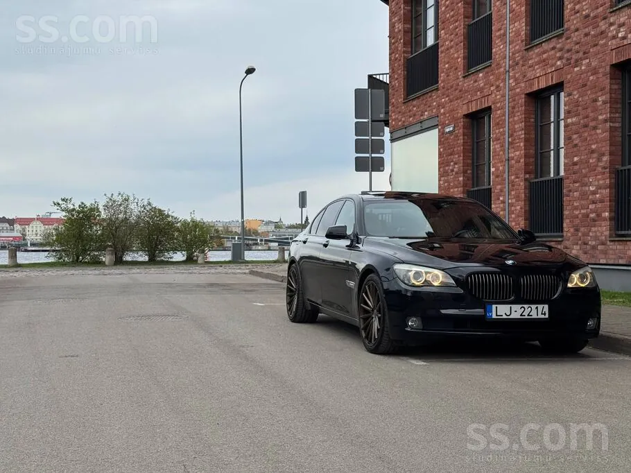 BMW 730 2009 photo 4