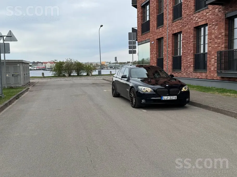 BMW 730 2009 photo 5