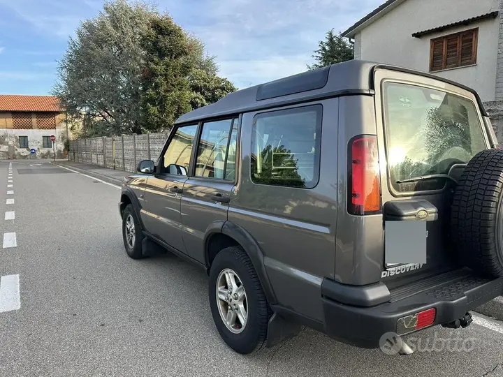Land Rover Discovery 2002 photo 3