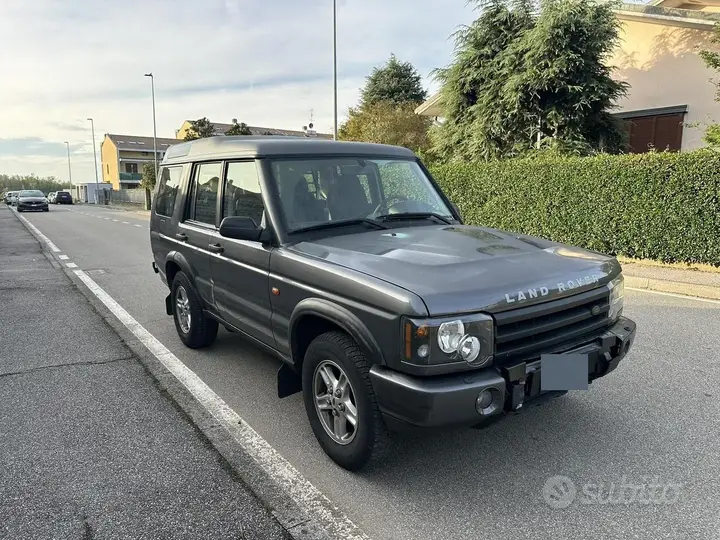 Land Rover Discovery 2002 photo 2