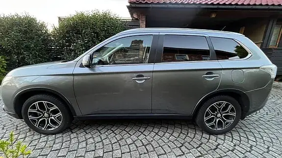 Mitsubishi Outlander 2014 photo 5