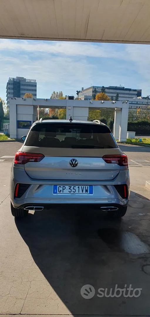 Volkswagen T-Roc 2023 photo 3