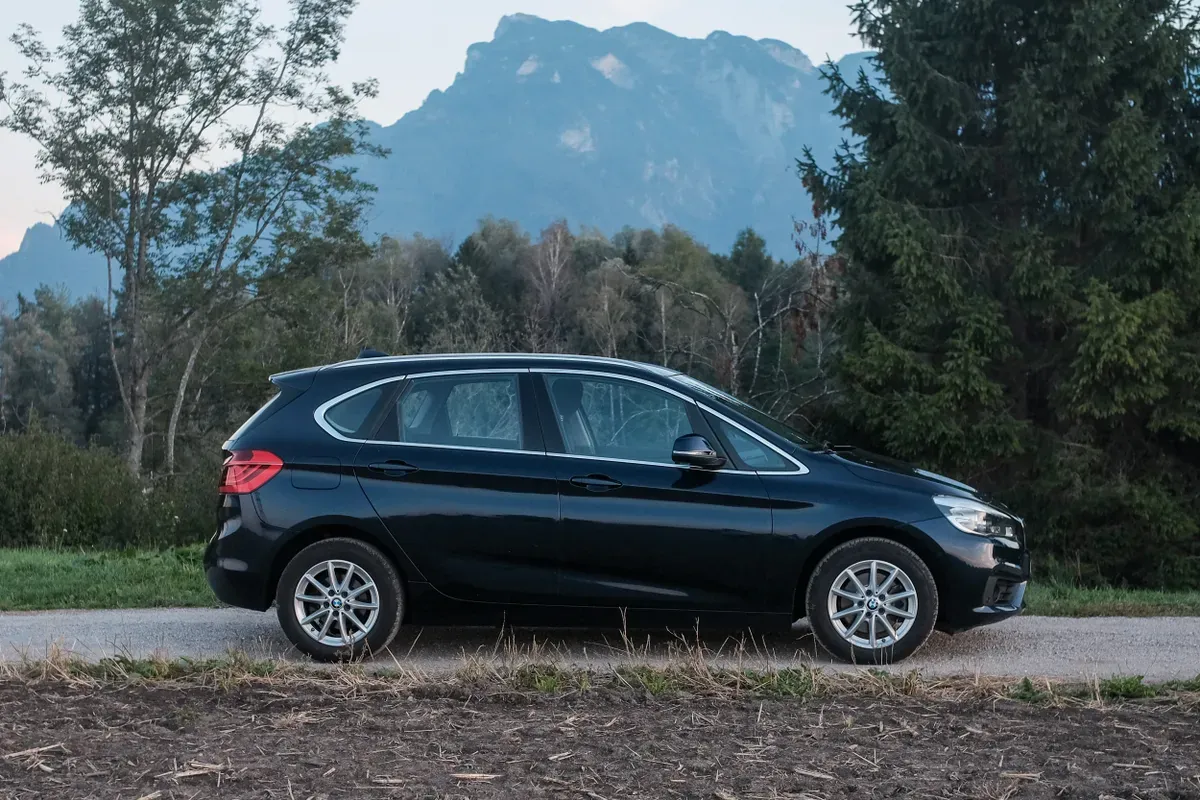 BMW 218I Active Tourer 2016 photo 2