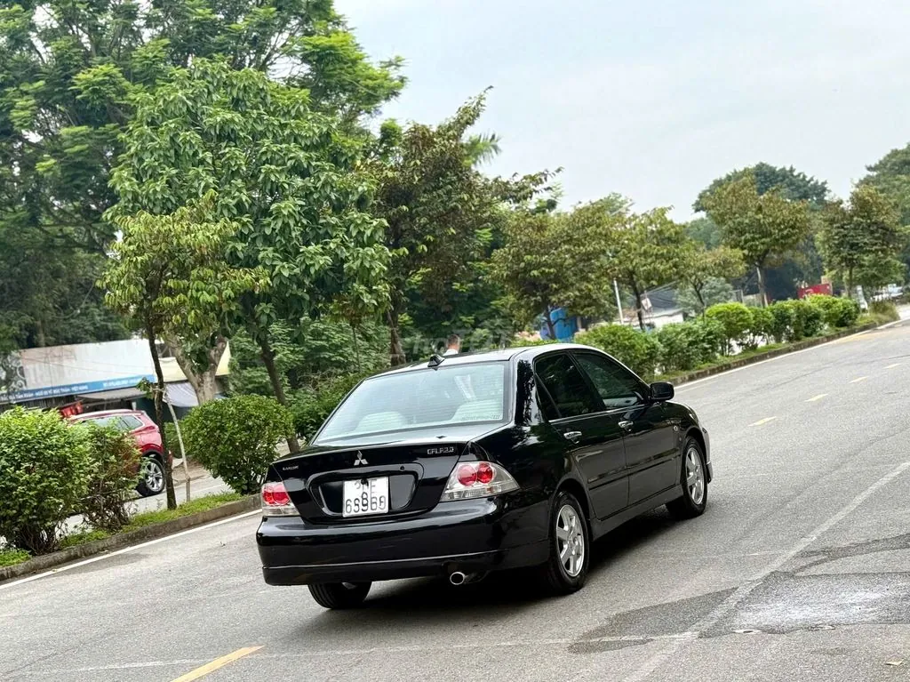 Mitsubishi Lancer 2005 photo 3