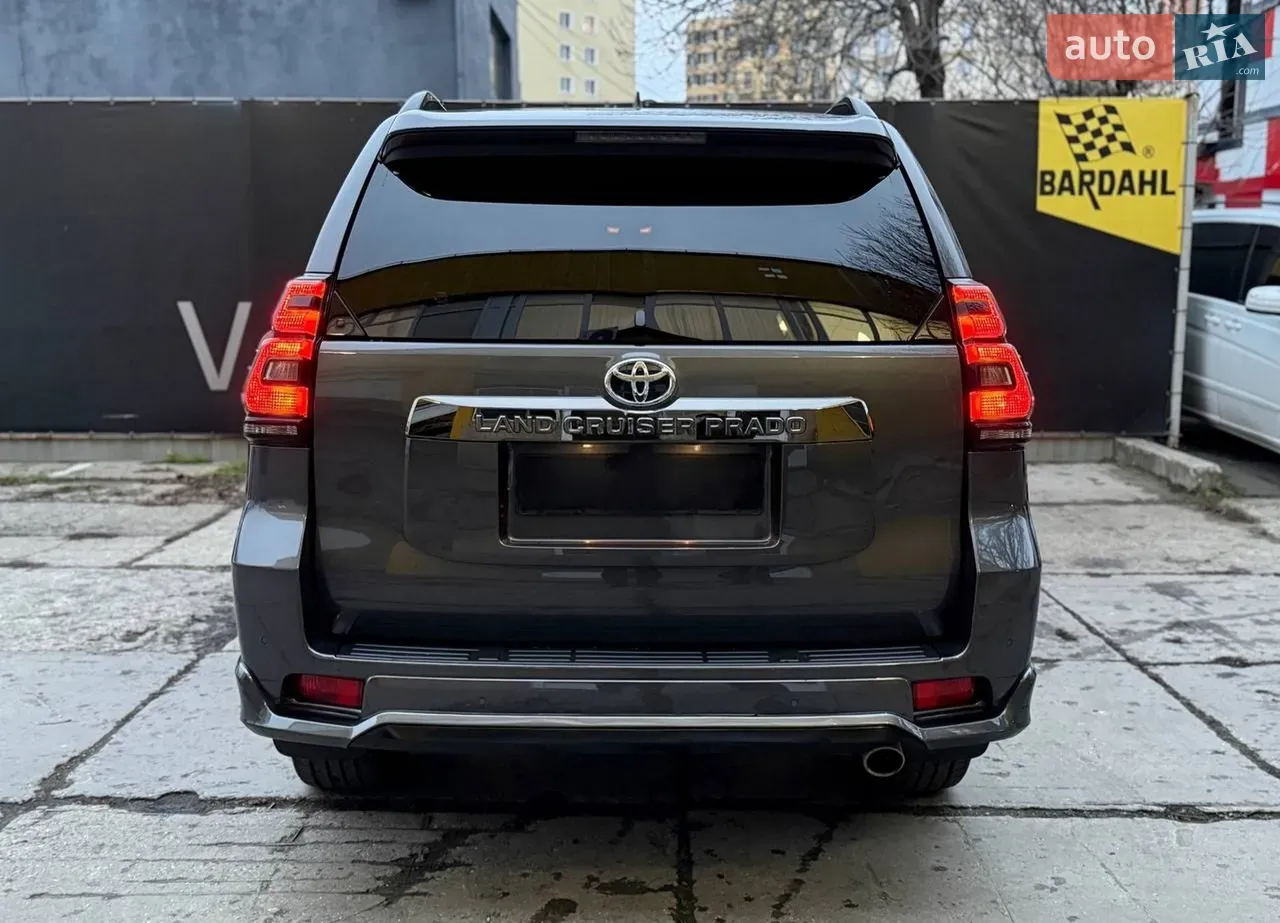 Toyota Land Cruiser Prado 2021 photo 3