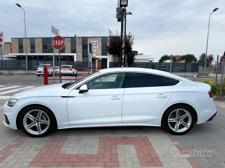 Audi A5 2022 photo 3