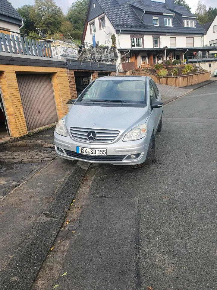 Mercedes-Benz B 170