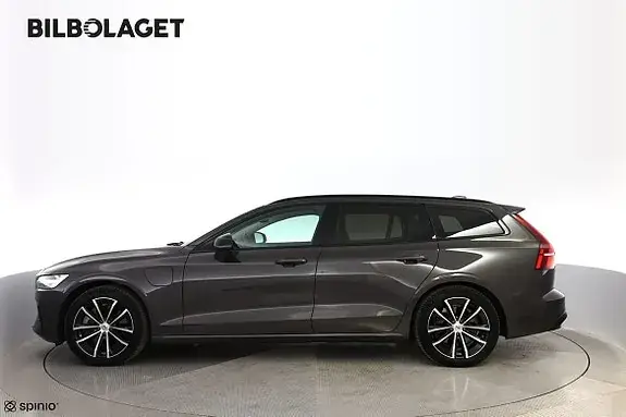 Volvo V60 2025 photo 2