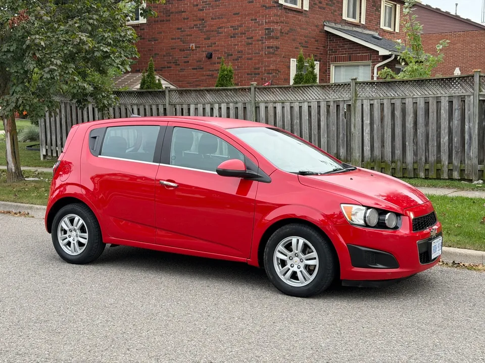 Chevrolet Sonic 2012 photo 4