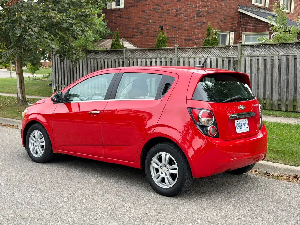 Chevrolet Sonic 2012 photo 3