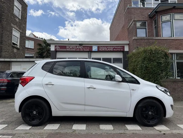 Hyundai Ix20 2017 photo 2