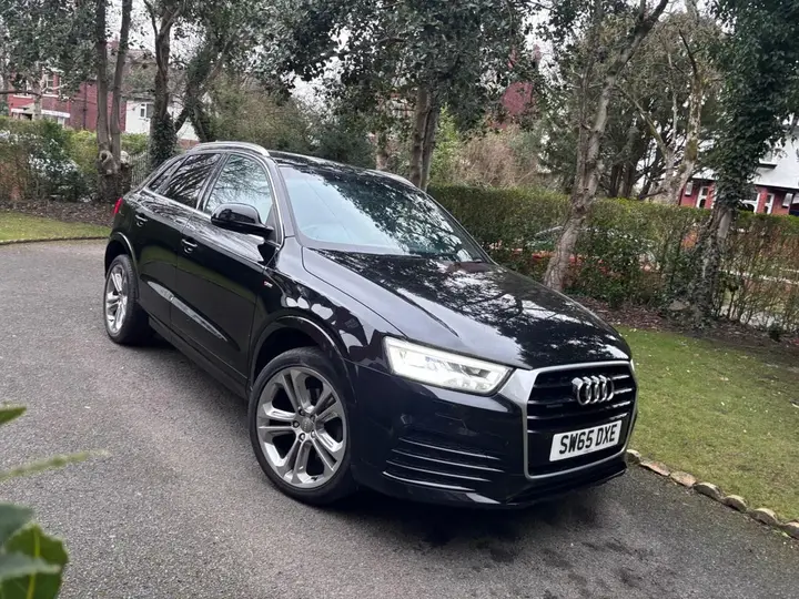 Audi Q3 2015 photo 2