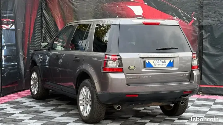 Land Rover Freelander 2009 photo 5