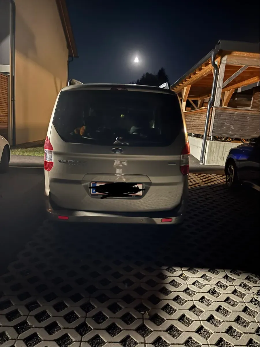 Ford Tourneo Courier 2018 photo 2