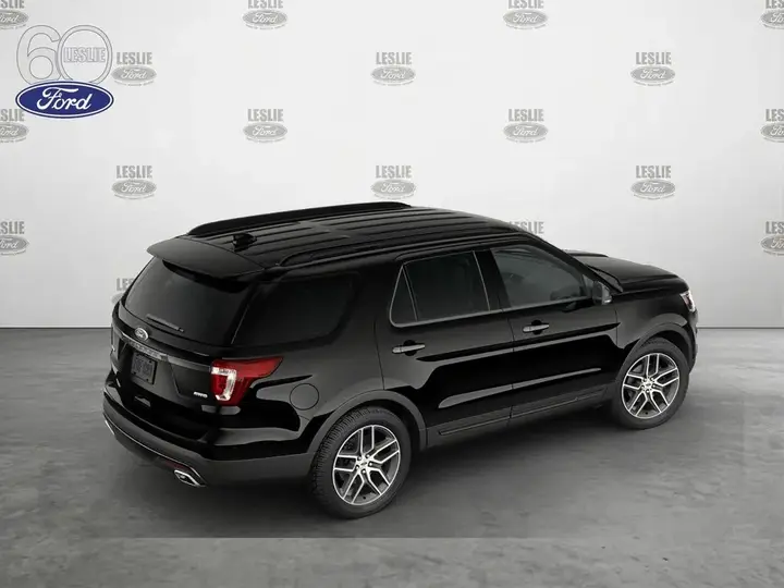 Ford Explorer 2016 photo 3