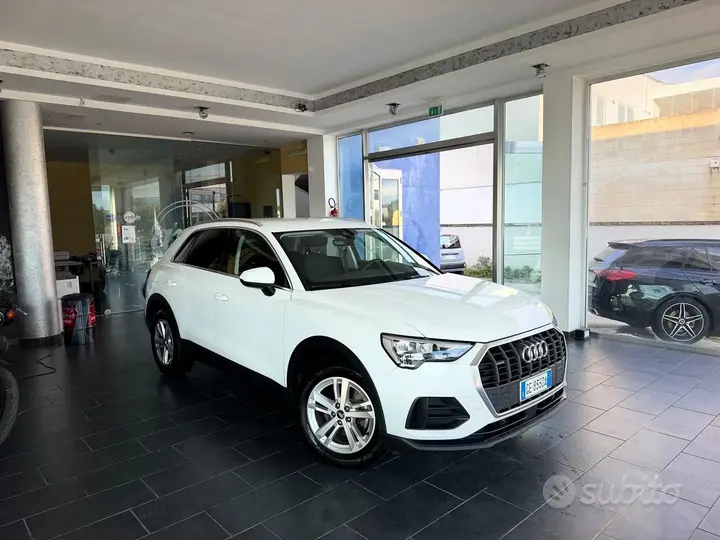 Audi Q3 2021 photo 2
