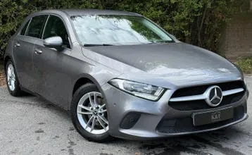 Mercedes-Benz A180