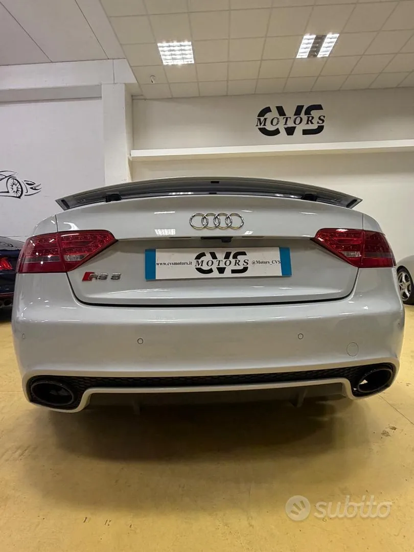 Audi Rs5 2011 photo 2