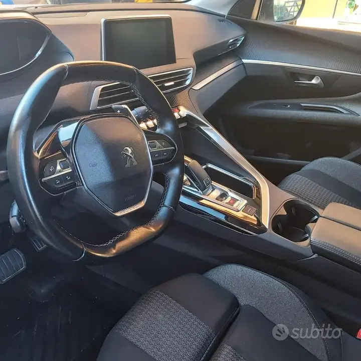 Peugeot 3008 2019 photo 3