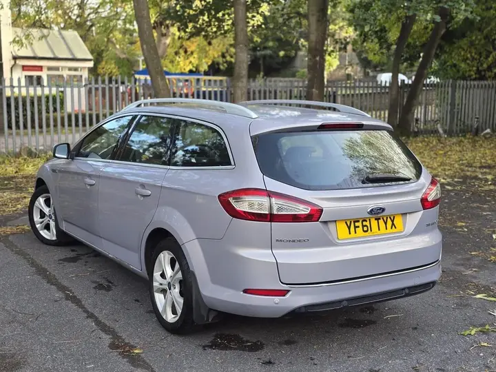 Ford Mondeo 2011 photo 4
