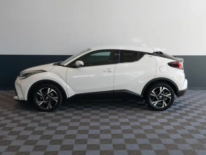 Toyota C-Hr 2022 photo 4