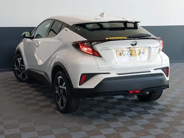 Toyota C-Hr 2022 photo 2
