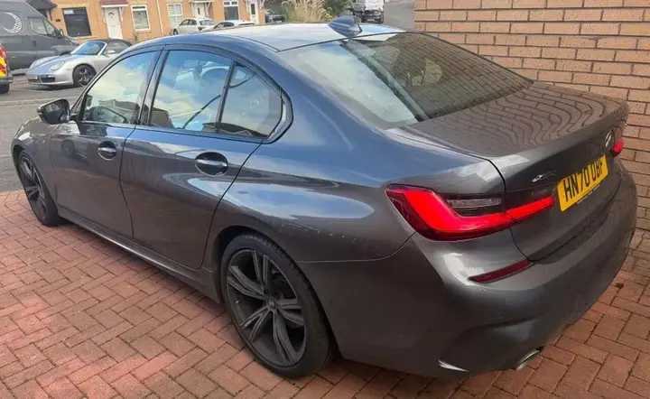 BMW 3 Series 2020 photo 4