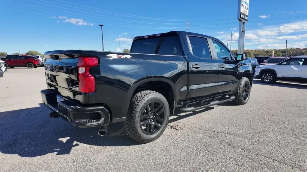 Chevrolet Silverado 1500 2025 photo 5