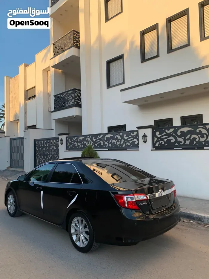 Toyota Camry 2013 photo 2