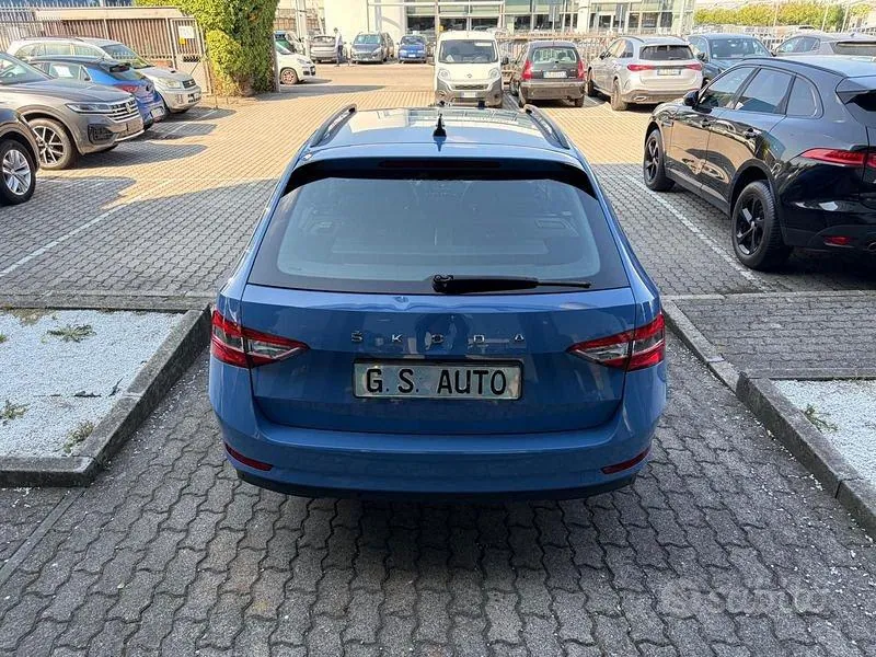 Skoda Superb 2021 photo 5