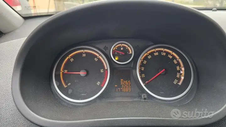 Opel Corsa 2011 photo 4