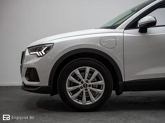 Audi Q3 2022 photo 4