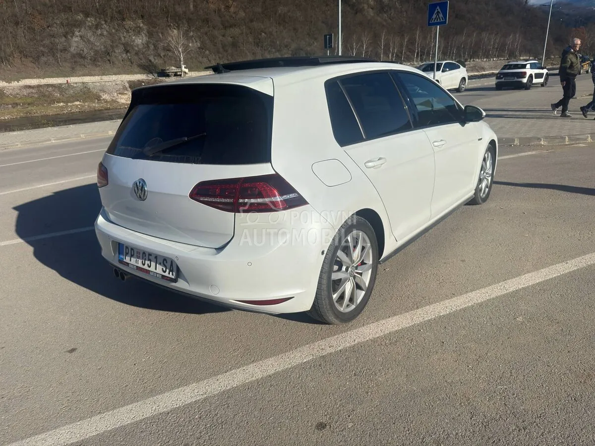 Volkswagen Golf 2016 photo 3