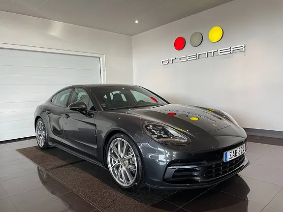 Porsche Panamera 4