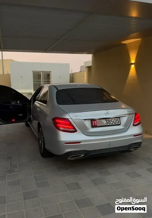 Mercedes-Benz E-Class 2017 photo 4