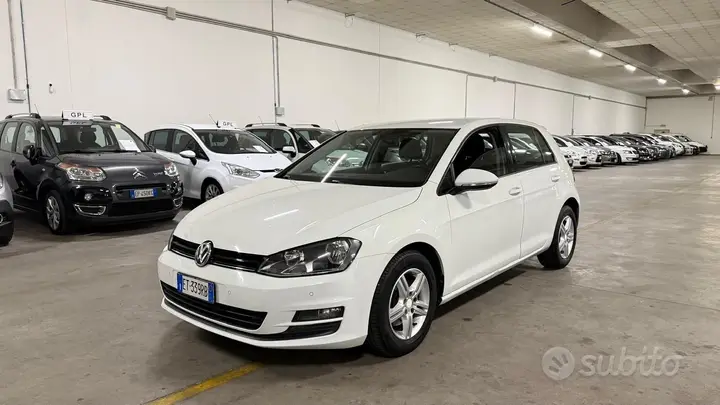 Volkswagen Golf 2013 photo 2