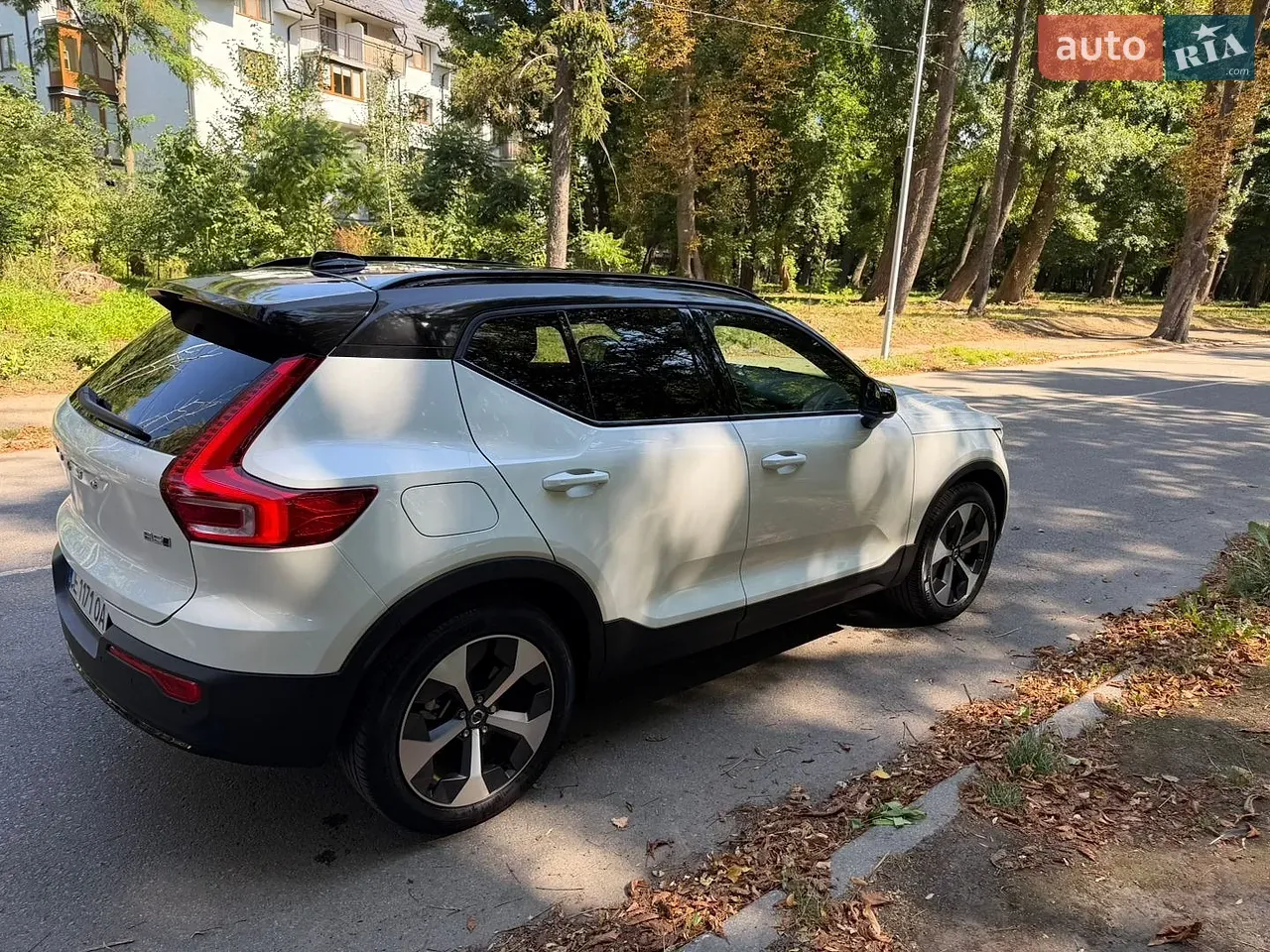 Volvo Xc40 2025 photo 4