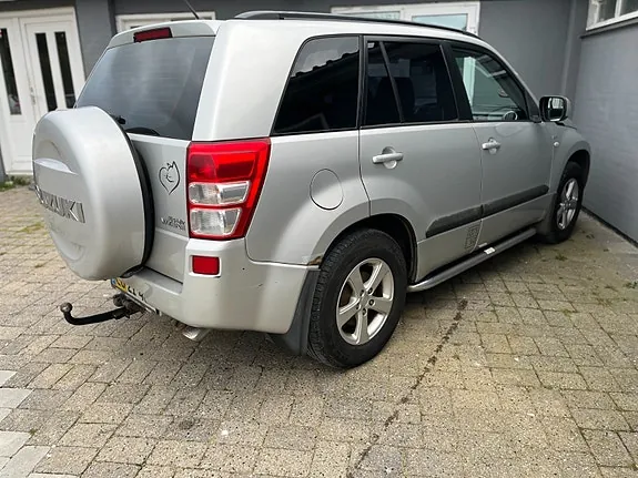 Suzuki Grand Vitara 2006 photo 4