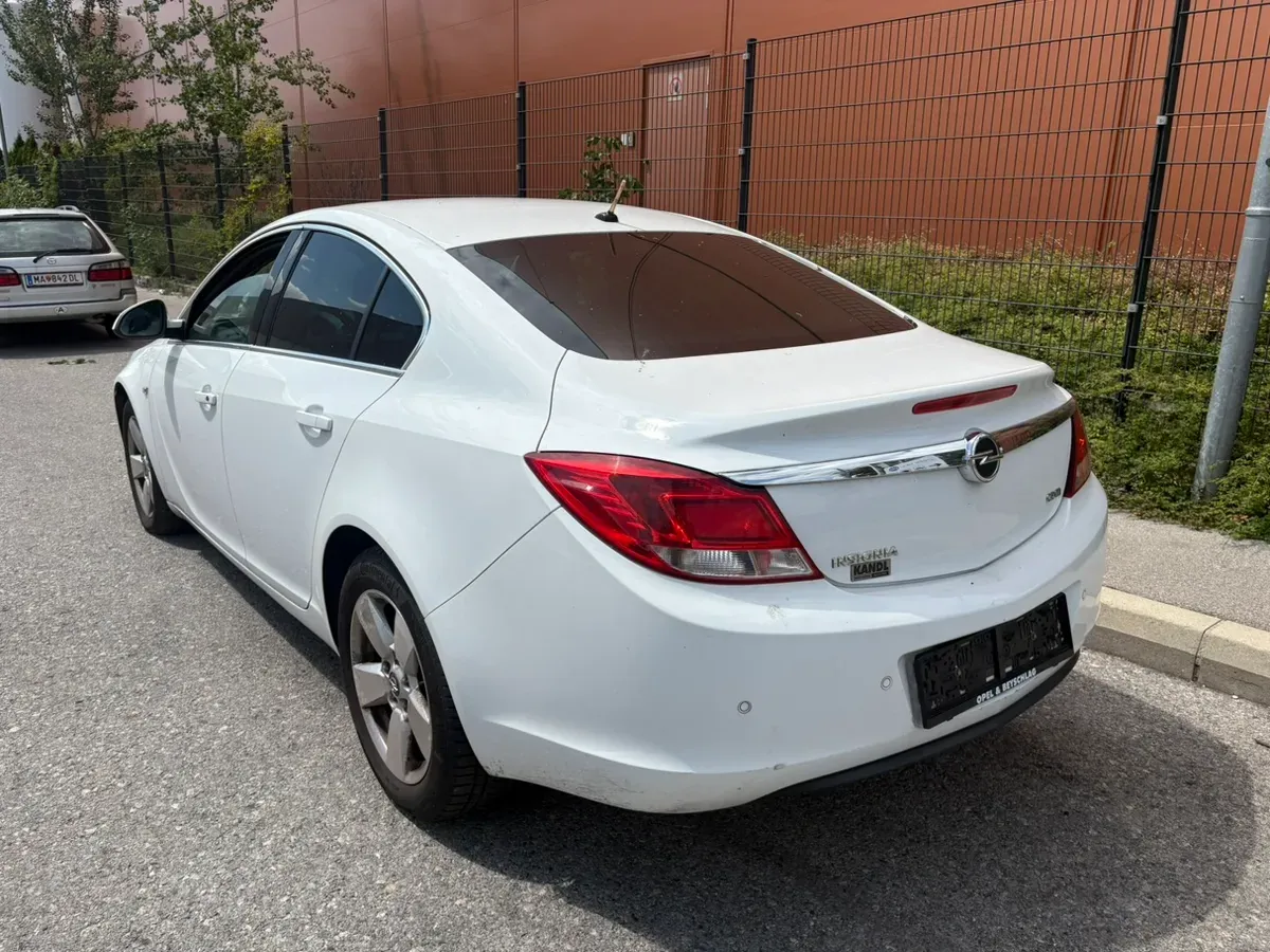 Opel Insignia 2012 photo 3