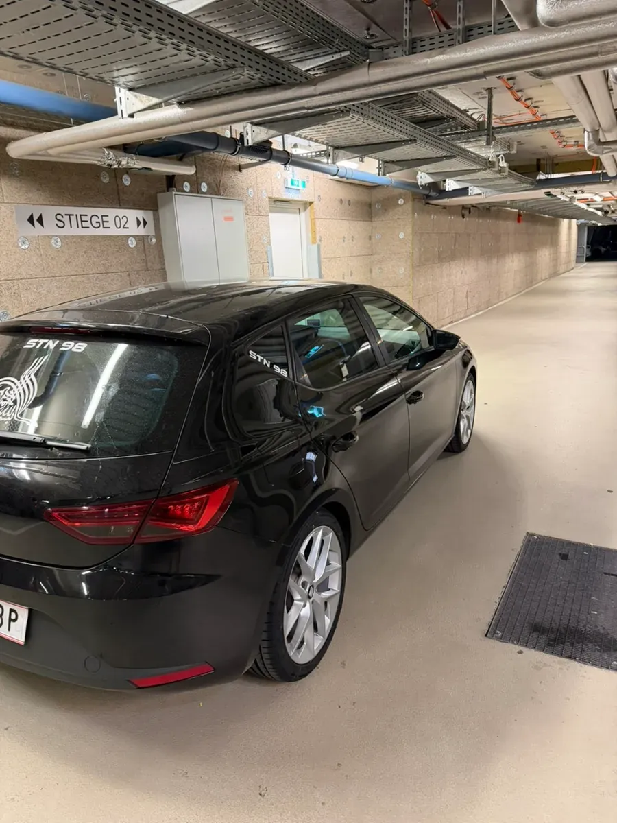 Seat Leon 2015 photo 2