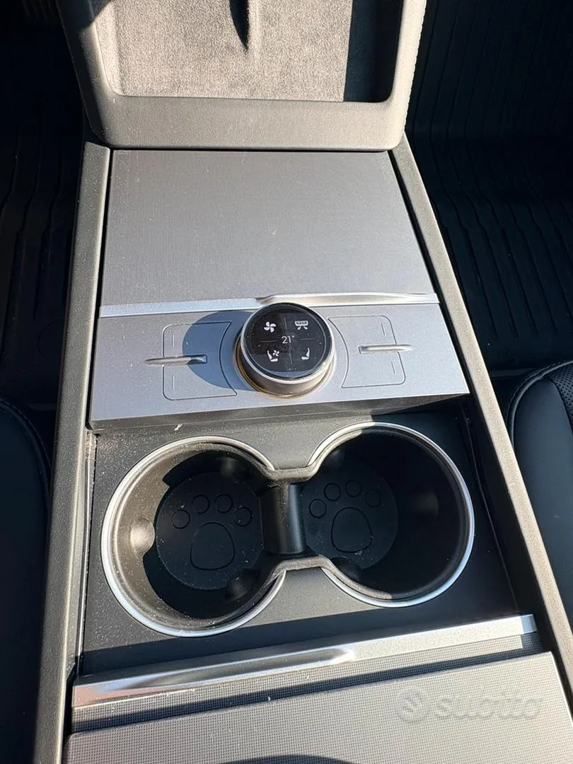 Tesla Model 3 2025 photo 3