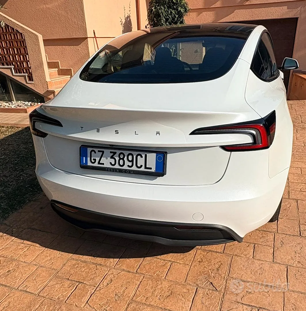 Tesla Model 3 2025 photo 5